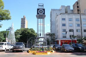 Moradores e FAC unem forças para manter o Centro florido  