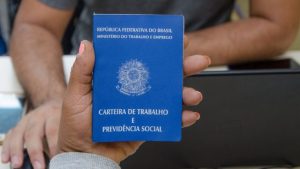 Funsat começa a semana com 939 vagas de emprego