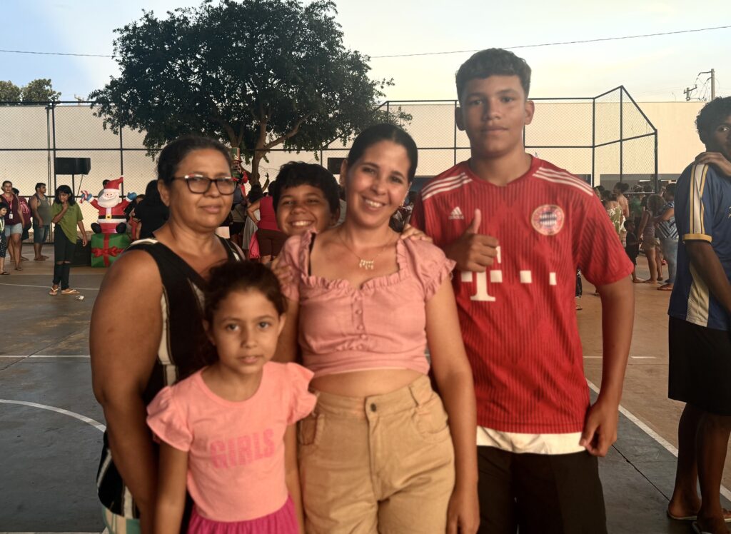 Natal nos Bairros reúne famílias no Jardim Noroeste em uma celebração especial