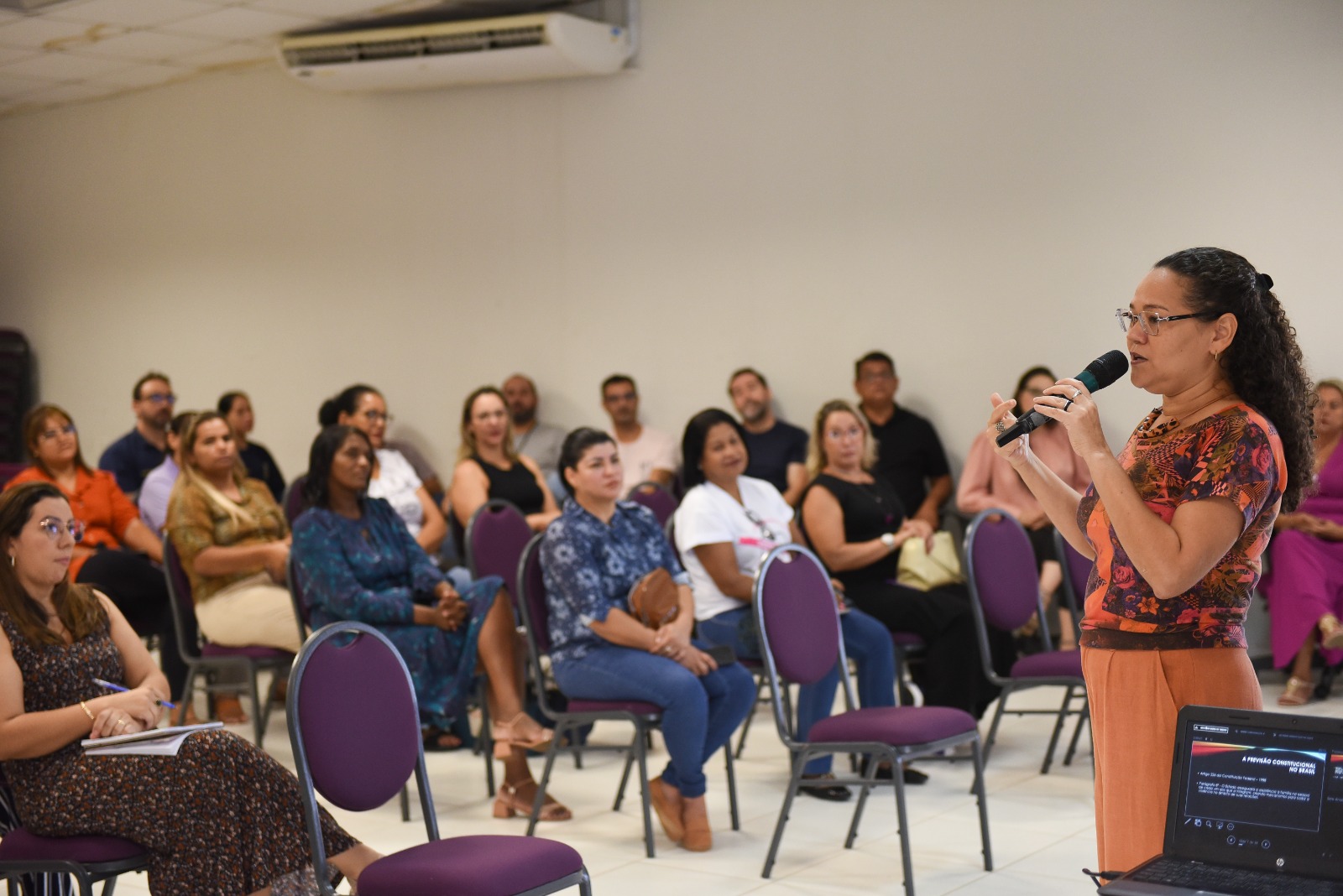 Casa da Mulher Brasileira recebe treinamento para aprimorar atendimento