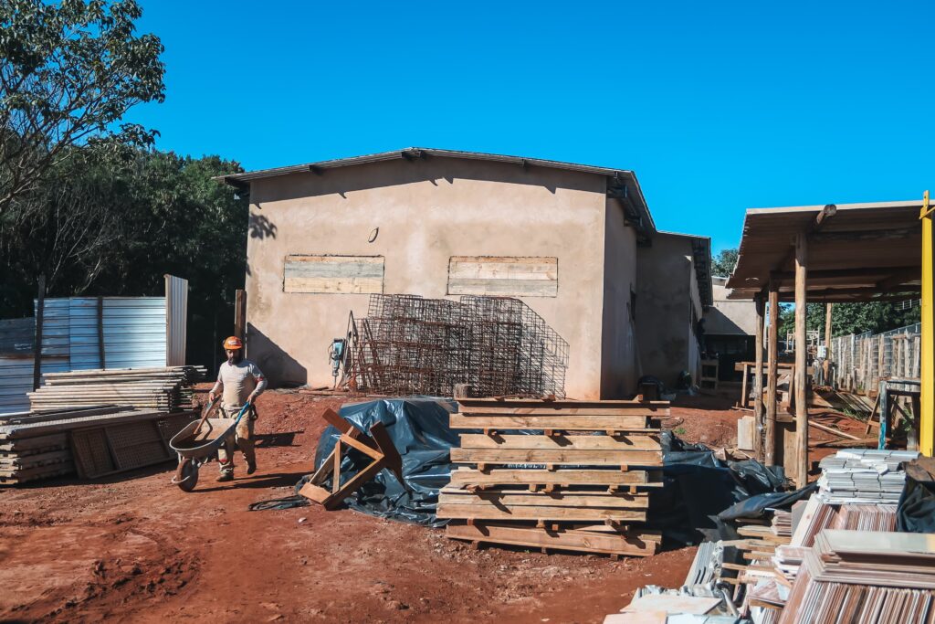 Nova USF Parati vai beneficiar mais de 16 mil moradores e ampliar atendimento na região do Anhanduizinho Nova USF Parati vai beneficiar mais de 16 mil moradores e ampliar atendimento na região do Anhanduizinho
