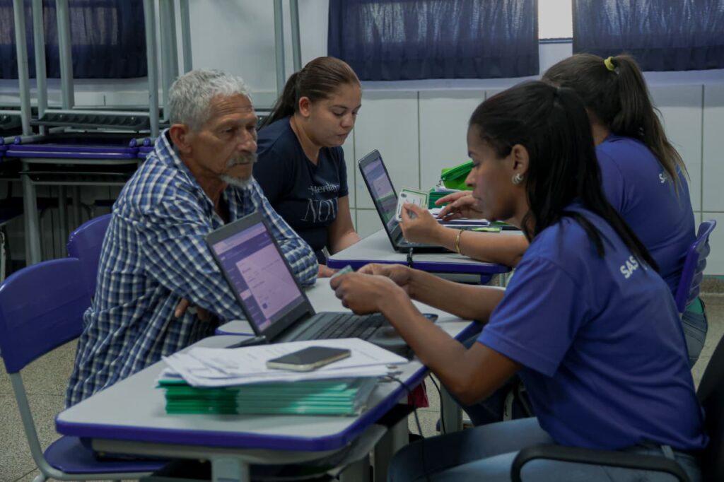 Rochedinho recebe serviços e cuidado no Agro Social dos 126 anos Rochedinho recebe serviços e cuidado no Agro Social dos 126 anos