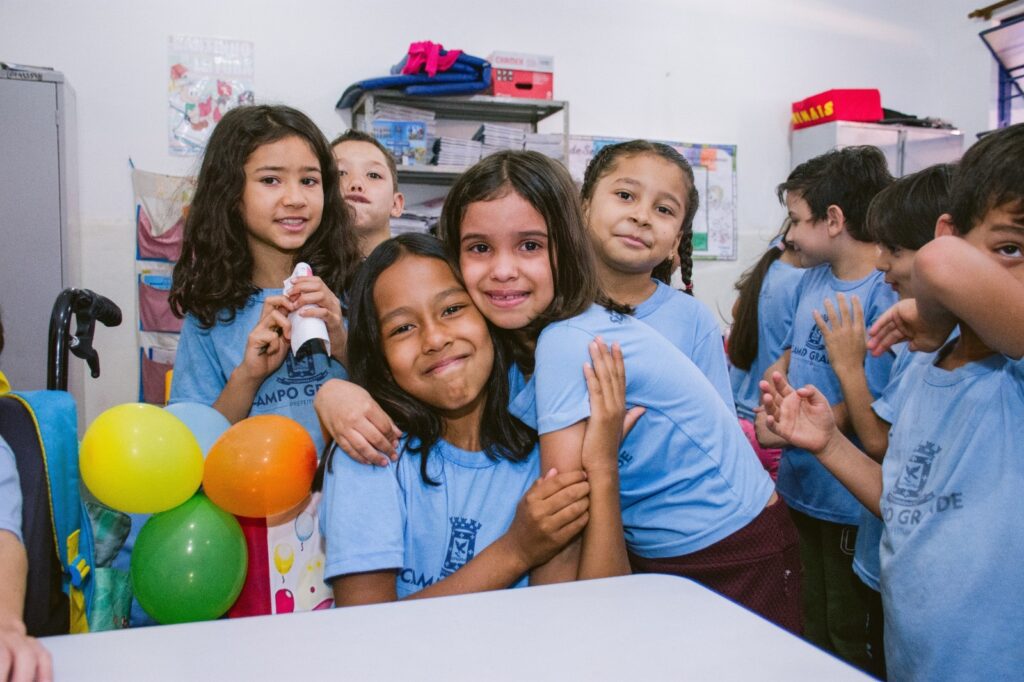 No Mês da Criança, carinho e empatia transformam aniversário em lição de afeto No Mês da Criança, carinho e empatia transformam aniversário em lição de afeto