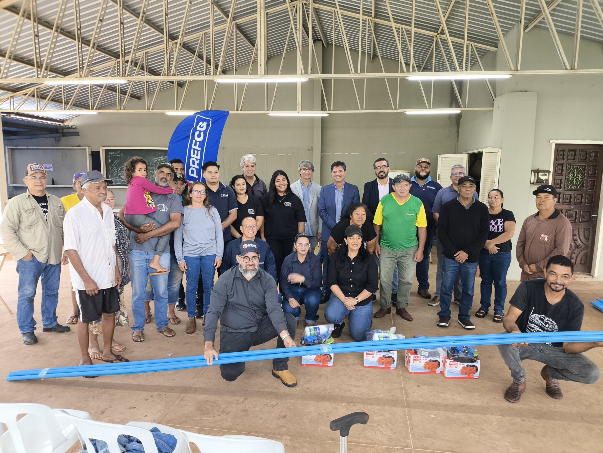 Prefeitura entrega kits de irrigação e fortalece hortas urbanas da agricultura familiar na Capital