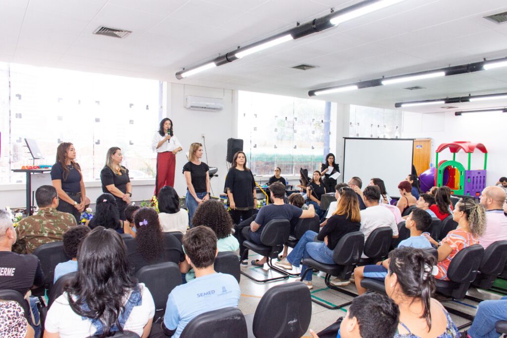 CMEEI realiza II Mostra Cultural e destaca talentos com altas habilidades CMEEI realiza II Mostra Cultural e destaca talentos com altas habilidades