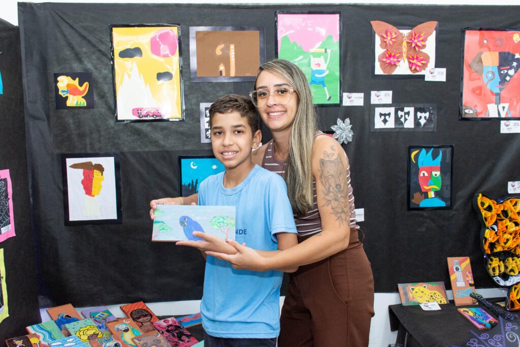 CMEEI realiza II Mostra Cultural e destaca talentos com altas habilidades CMEEI realiza II Mostra Cultural e destaca talentos com altas habilidades