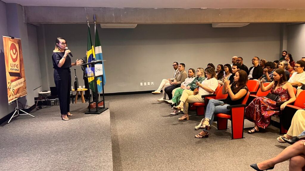 E-book destaca cases de sucesso desenvolvidos por profissionais da Rede de Assistência Social E-book destaca cases de sucesso desenvolvidos por profissionais da Rede de Assistência Social