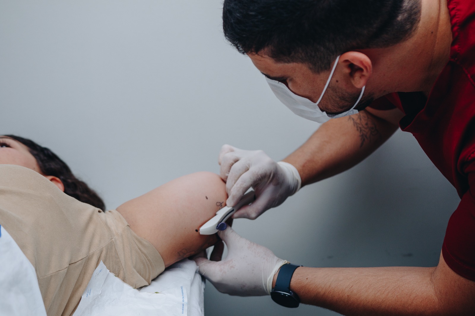 Mulheres de 18 a 49 anos podem buscar pelo Implanon no SUS 