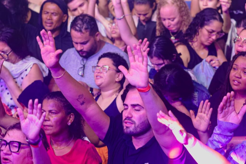 Entre fé, emoção e encontros, Natal na Praça reúne mais de 4 mil pessoas Entre fé, emoção e encontros, Natal na Praça reúne mais de 4 mil pessoas