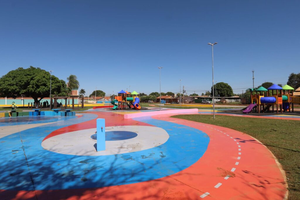 Pista de skate, ginásios e mais: conheça o complexo do bairro Santa Emília 