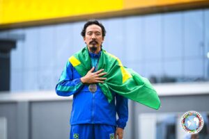 Com auxílio-atleta, campograndense conquista medalhas e quebra recordes 