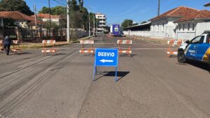 Agetran interdita trecho da Calógeras para Carreta da Saúde