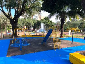 Playground e academia são revitalizados na Ary Coelho