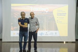 Troféu valoriza profissionais que impulsionam o turismo