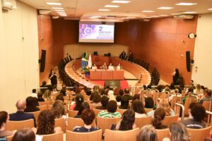 Simpósio debate violência política contra mulheres