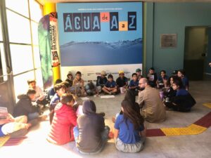 Alunos mergulham no aprendizado em exposição sobre a água