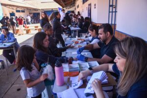Todos em Ação leva mais serviços, emprego e oficinas ao Bairro Oliveira III 