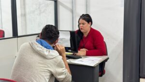 Funsat inicia semana com 890 vagas de emprego