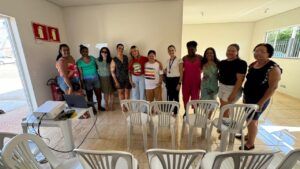 Emha leva acolhimento e orientação sobre autismo a famílias