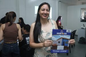 PrefCG entrega termos de compromisso e viabiliza sonho da casa própria na capital