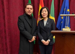 Capital participa de imersão internacional sobre inovação e gestão educacional na China