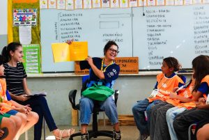 Projeto na Escola Isauro Bento une arte, leitura e horta  